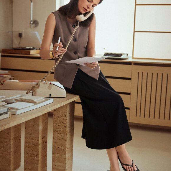 OGL move Clothing-Office Staple Waistcoat with Pockets - Size Small - Color Fawn - Picture 4 of 10